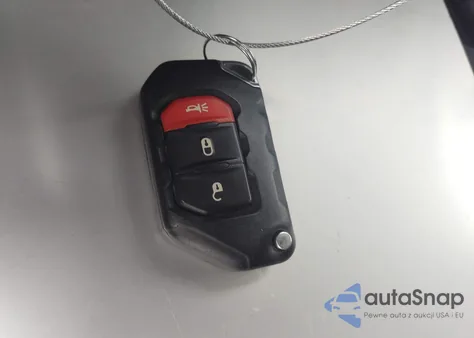 2018 Jeep Wrangler Unlimited Sahara 4X4 z USA, uszkodzony, nr VIN 1C4HJXEG7JW321577